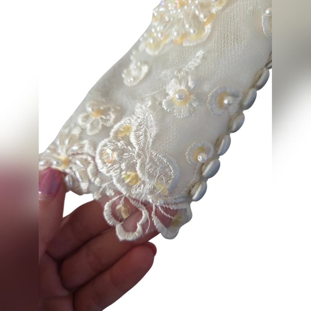 Vintage Alfred Angelo Classic Off the Shoulder Wedding Dress Size 4-6? - Picture 6 of 13